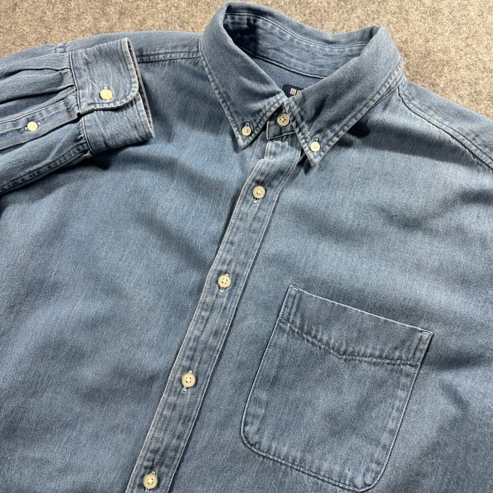 Uniqlo Denim Button Down Shirt Mens XL Blue Long Sleeve Cotton Pocket